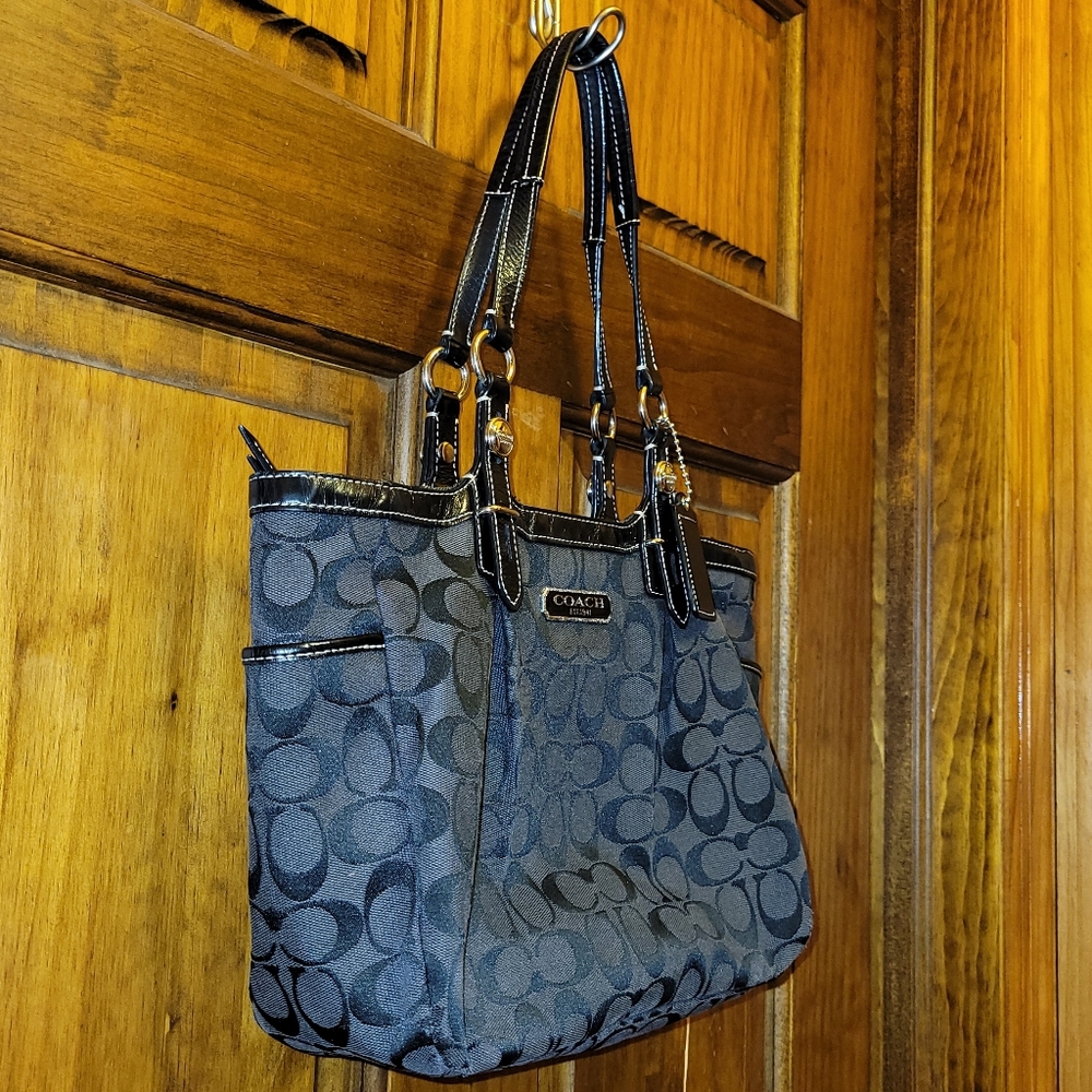 Coach East/West Gallery Black Tote BagF15146 - Picture 4 of 16
